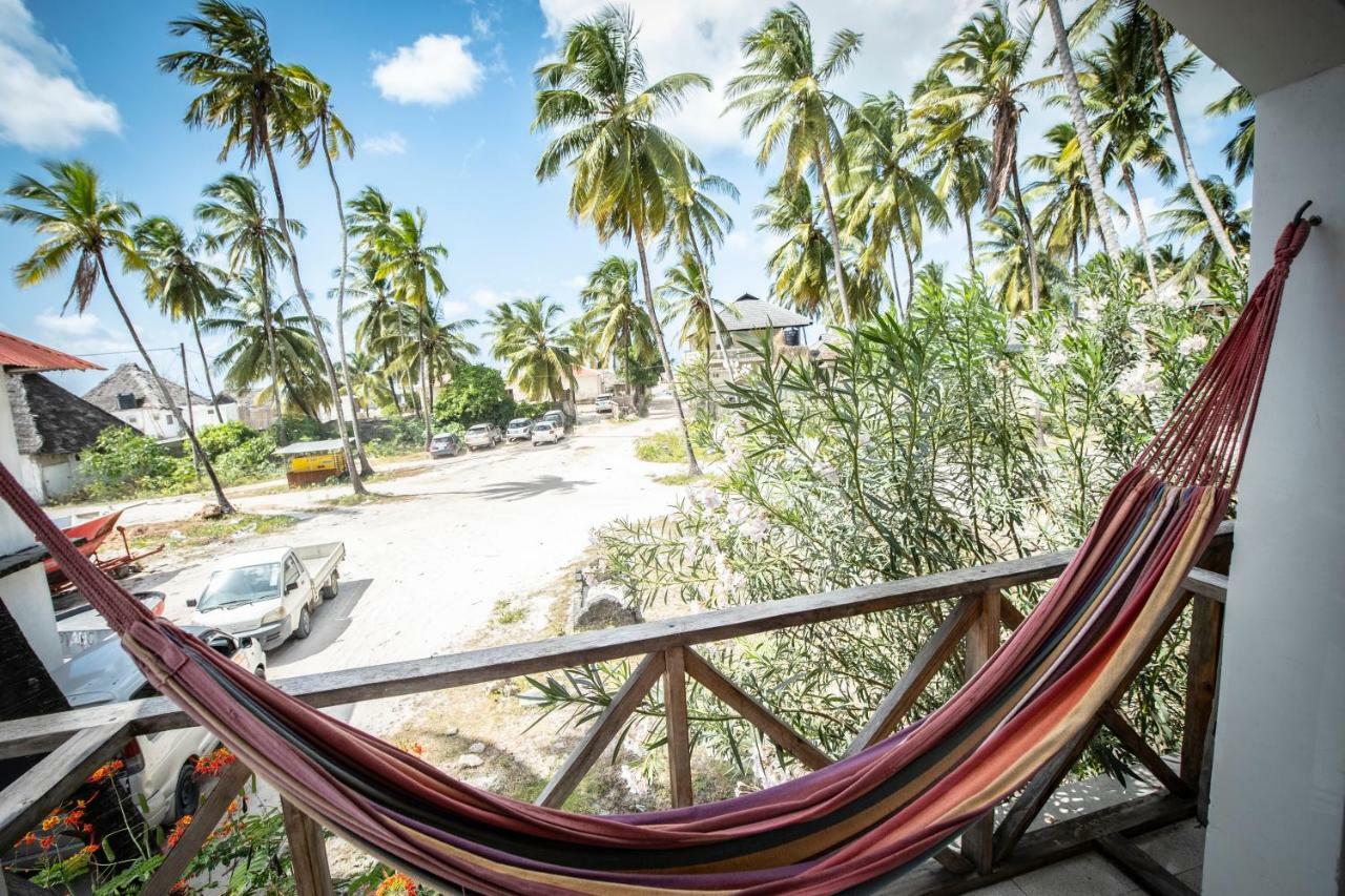Kite&Active Guesthouse Paje Exterior photo
